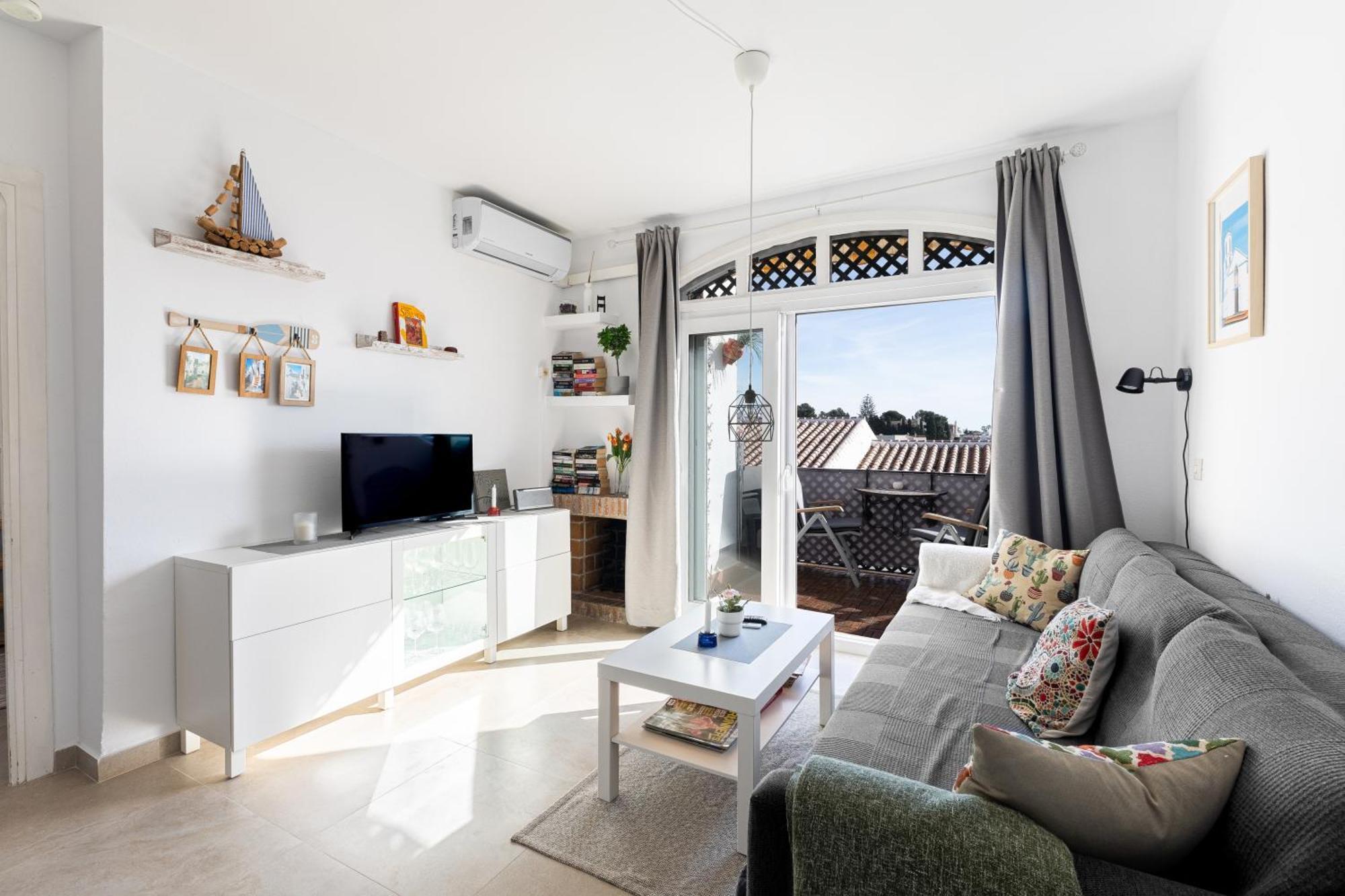 Cosy Apartment In Verano Azul Нерха Екстер'єр фото